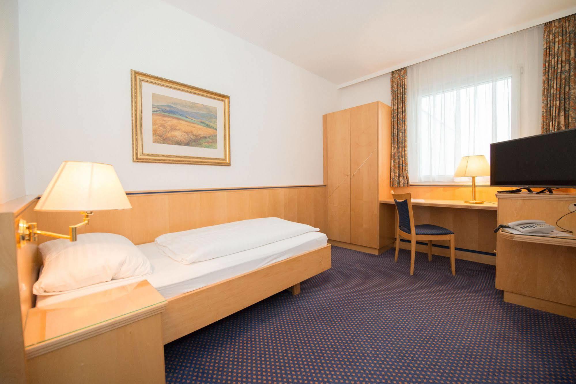 שטייר Parkhotel Styria מראה חיצוני תמונה