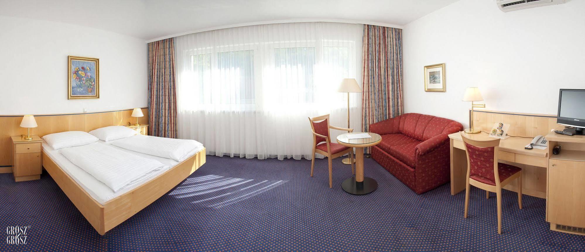 שטייר Parkhotel Styria מראה חיצוני תמונה